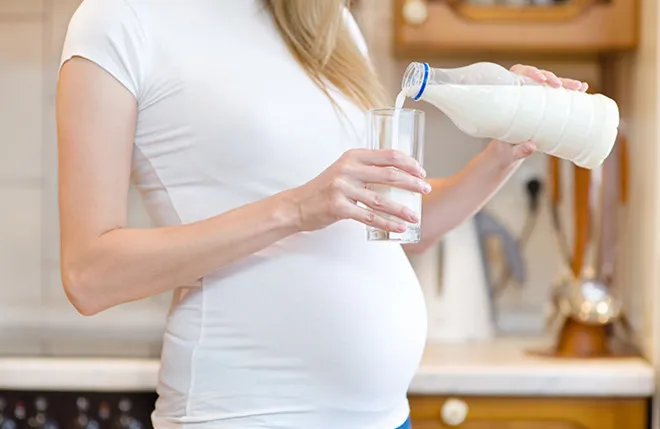 Chọn sữa bầu c&oacute; hương vị dễ chịu, dễ uống