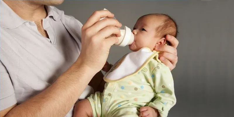 Sữa non gi&aacute; bao nhi&ecirc;u 1 hộp, c&aacute;c loại sữa non tốt 3