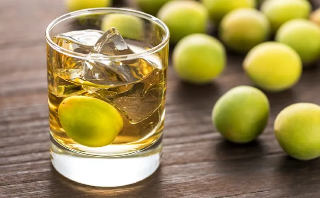 Rượu mơ Nhật c&oacute; ưu &dstrok;iểm gi&uacute;p ăn ngon miệng
