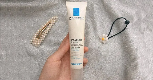 c&aacute;ch sử dụng kem trị mụn La Roche Posay Effaclar Duo (+)