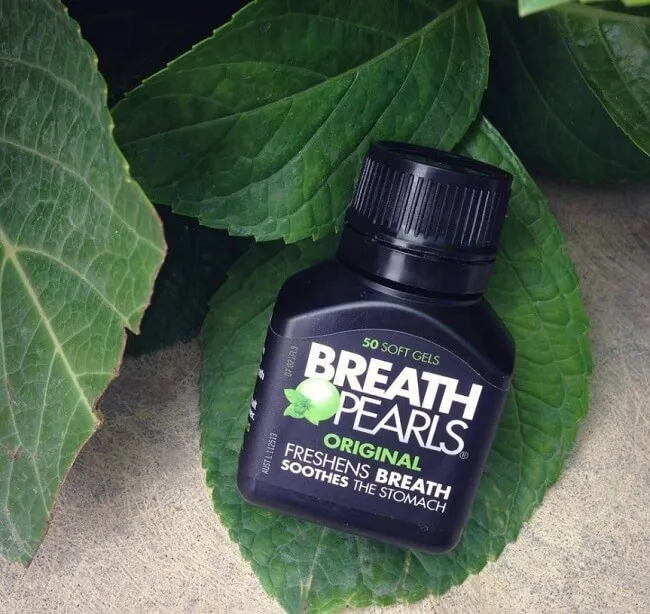 C&aacute;ch l&agrave;m thơm miệng- sử dụng vi&ecirc;n uống thơm miệng Breath Pearls