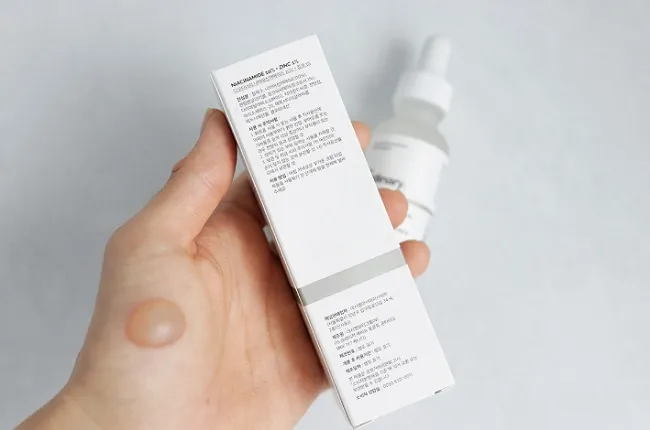 c&aacute;ch ph&acirc;n biệt The Ordinary thật giả- ph&acirc;n biệt qua hộp đựng sản phẩm