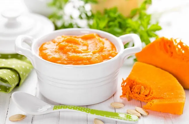 C&aacute;ch l&agrave;m trắng da bằng bia v&agrave; b&iacute; đỏ