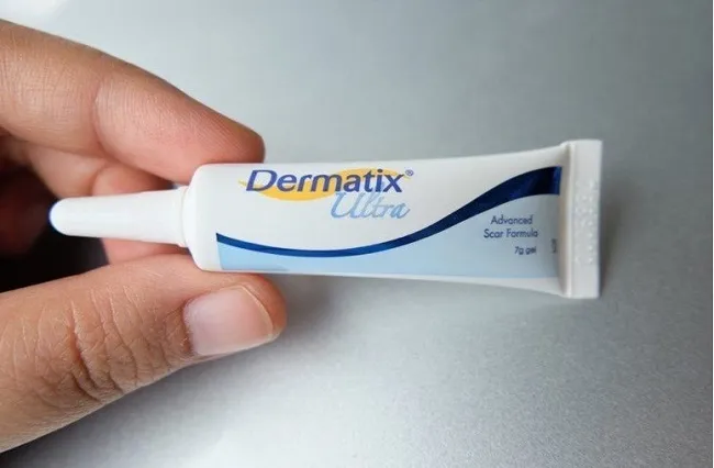 Liều d&ugrave;ng kem trị sẹo Dermatix Ultra&nbsp;
