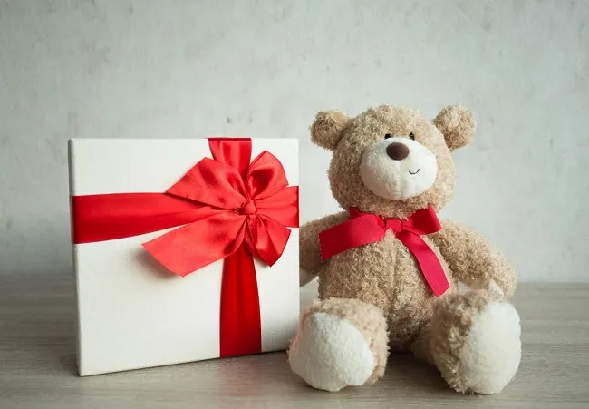 Valentine tặng qu&agrave; g&igrave; cho bạn g&aacute;i- Gấu b&ocirc;ng