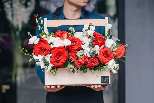 Hoa tươi- qu&agrave; tặng 8/3 cho bạn g&aacute;i