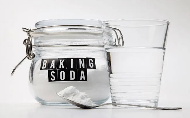 C&aacute;ch l&agrave;m trắng răng bằng baking soda
