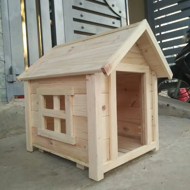 Chuồng ch&oacute; bằng gỗ được thiết kế kh&aacute; ki&ecirc;n cố, c&oacute; thể để ngo&agrave;i trời hoặc trong nh&agrave;