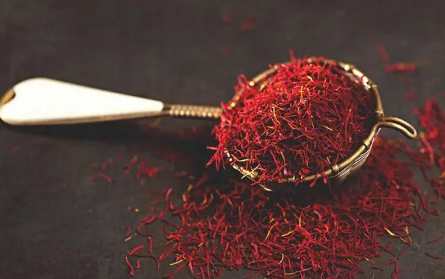 Saffron -Nhụy hoa nghệ t&acirc;y