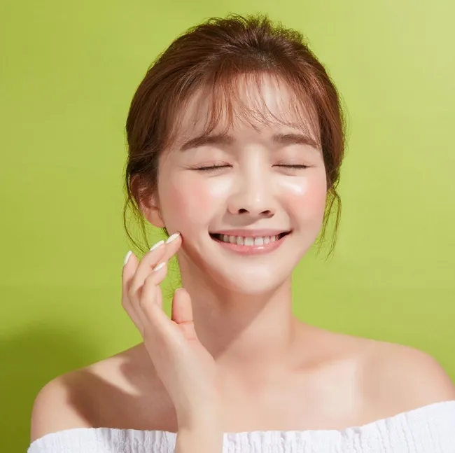Sử dụng benzoyl peroxide đều đặn từ 8 - 10 tuần để c&oacute; hiệu quả tốt