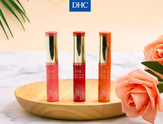 Son dưỡng DHC c&oacute; m&agrave;u