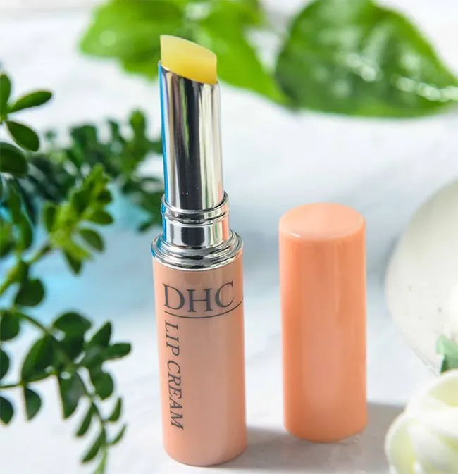 Son dưỡng DHC