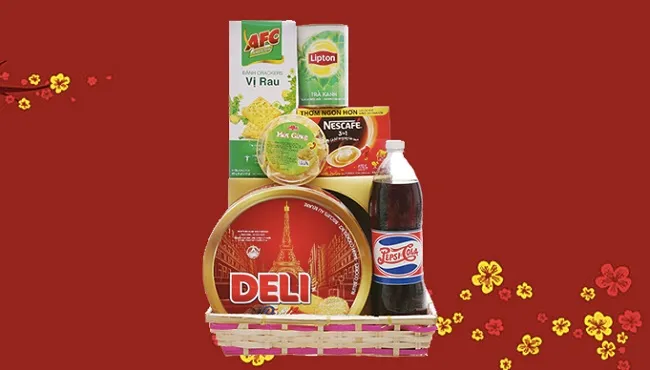 Sức h&uacute;t từ giỏ qu&agrave; Tết 300k
