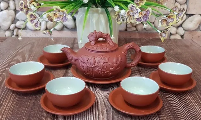 Bộ ấm tr&agrave; gốm sứ tặng sếp