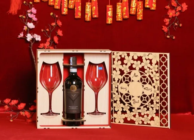 Hộp qu&agrave; rượu vang &Yacute; iL Rabdomante