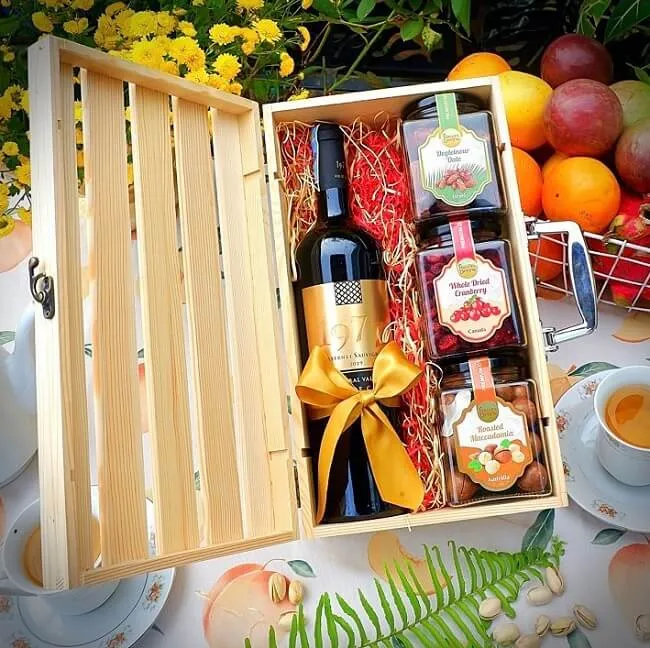 Hộp qu&agrave; Tết bằng gỗ Ph&aacute;t Lộc