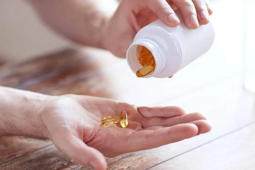 C&aacute;ch sử dụng collagen đ&uacute;ng để kh&ocirc;ng bị n&oacute;ng v&agrave; nổi mụn