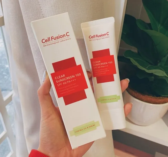 Kem chống nắng Cell Fusion C m&agrave;u xanh