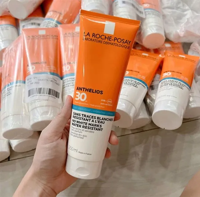 Kem chống nắng La Roche-Posay cho da kh&ocirc; Anthelios SPF 30