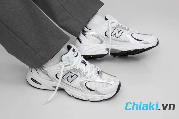 sneaker đẹp cho lứa tuổi học sinh New Balance