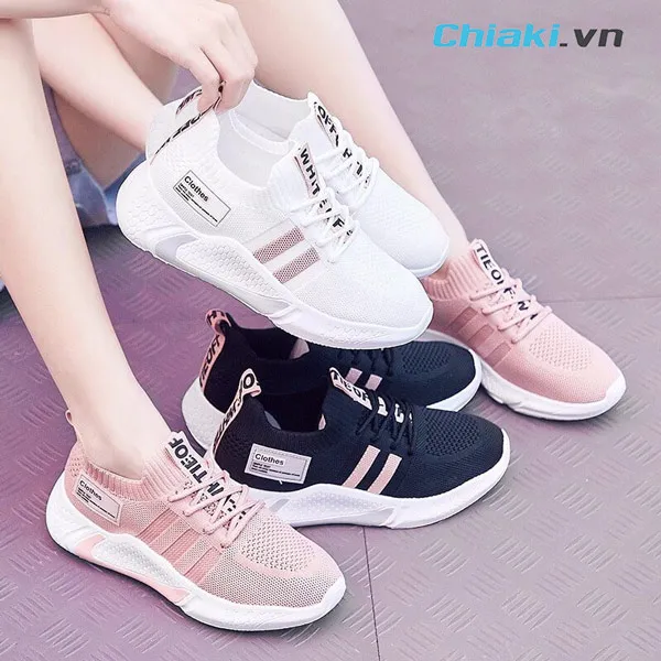 người ch&acirc;n to n&ecirc;n đi gi&agrave;y g&igrave; ph&ugrave; hợp