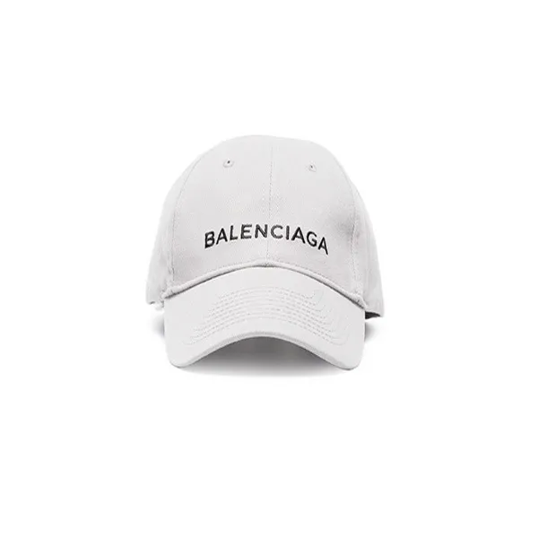 Balenciaga l&agrave; một trong c&aacute;c thương hiệu mũ lưỡi trai nổi tiếng hiện nay