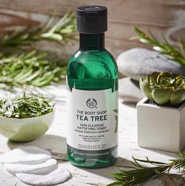 Sữa rửa mặt tr&agrave;m tr&agrave; The Body Shop