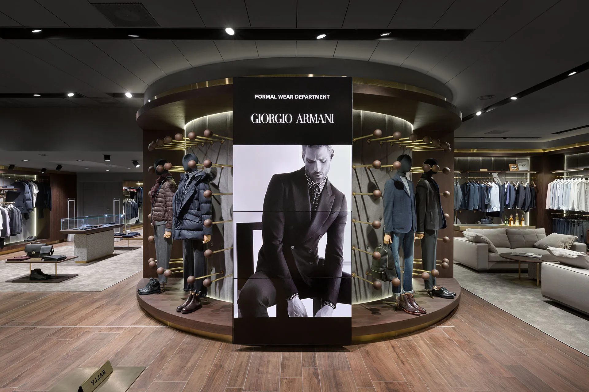 Giới Thiệu Đ&ocirc;i N&eacute;t Về Thương Hiệu Giorgio Armani