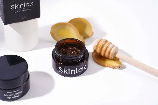Tẩy tế b&agrave;o chết m&ocirc;i Lip Scrub Skinlax (mật ong gừng)