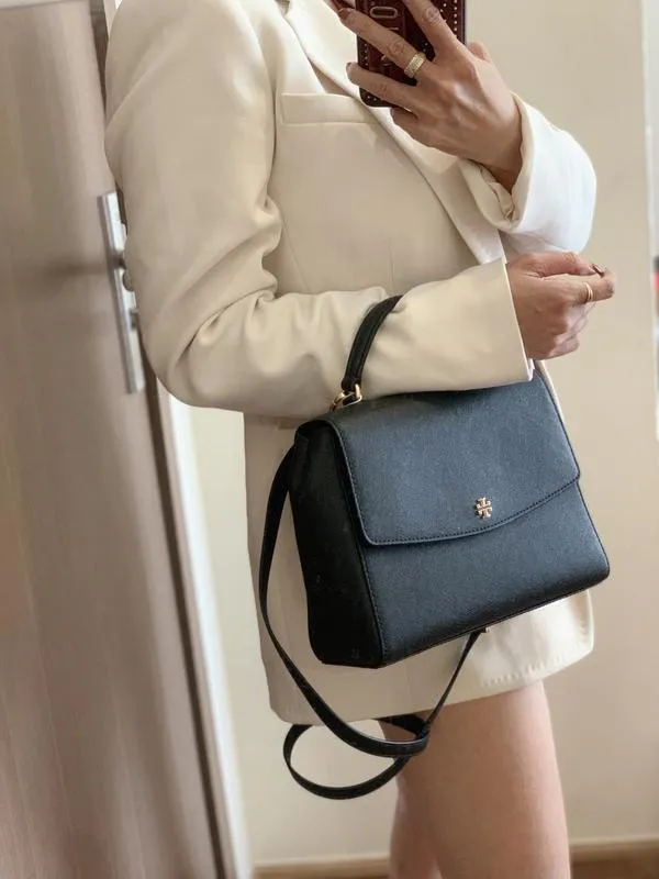 T&uacute;i đeo ch&eacute;o nữ Tory Burch Leather thanh lịch, tinh tế