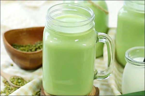 C&ocirc;ng thức l&agrave;m sữa hạt đậu xanh, l&aacute; dứa bằng m&aacute;y
