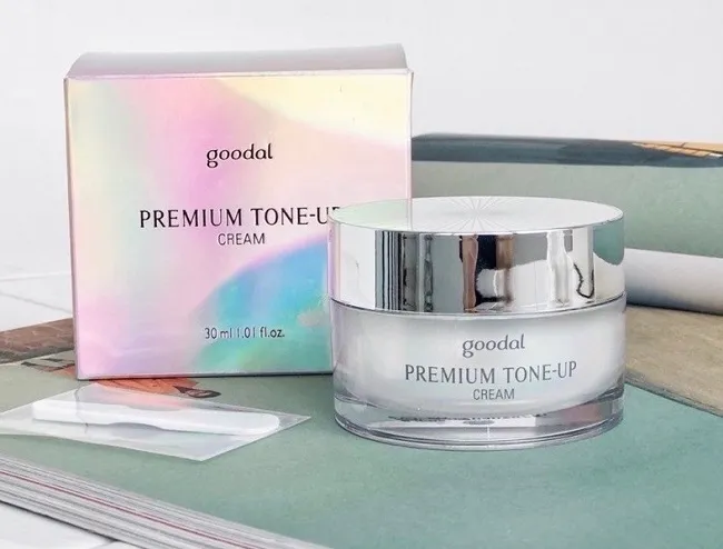 Kem dưỡng trắng da mặt n&acirc;ng tone Goodal