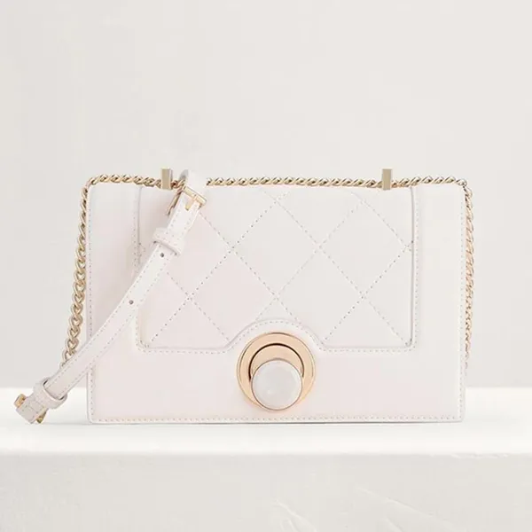 T&uacute;i đeo ch&eacute;o Pedro mắt ngọc Quilted Shoulder m&agrave;u trắng đẹp