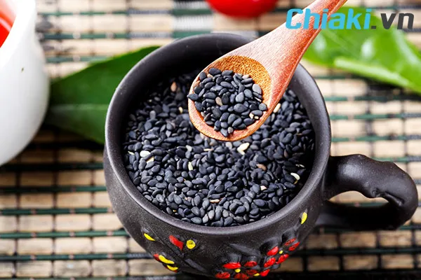 C&aacute;ch chọn nguy&ecirc;n liệu hạt m&egrave; đen để nấu sữa