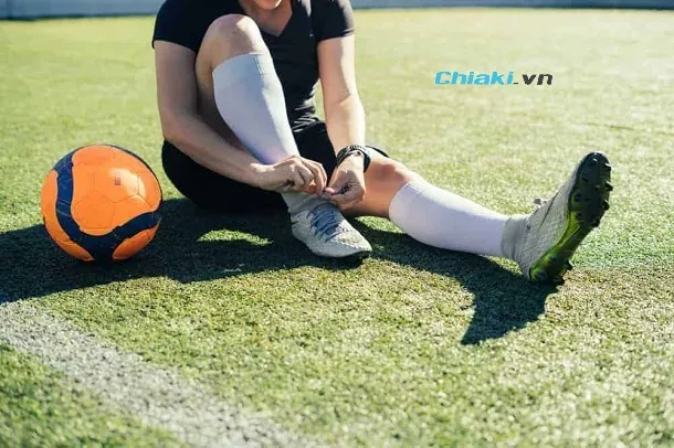 Kiểu xỏ d&acirc;y n&uacute;t chạy (Runner&rsquo;s loop) - Xỏ d&acirc;y kh&oacute;a tr&ecirc;n