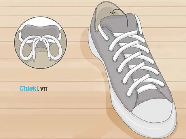 C&aacute;ch buộc d&acirc;y gi&agrave;y Nike Air Force 1 thắt nơ