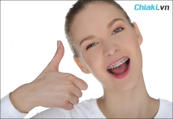 sử dụng b&agrave;n chải điện đ&uacute;ng c&aacute;ch để mang đến hiệu quả tốt
