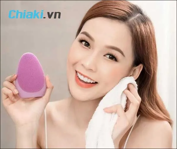 Review m&aacute;y rửa mặt Emmie về khả năng l&agrave;m sạch