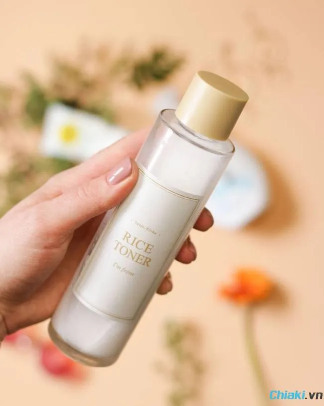 Toner gạo I'm From Rice H&agrave;n Quốc gi&uacute;p da săn chắc