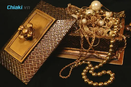 Trang sức được coi l&agrave; &yacute; tưởng qu&agrave; biếu Tết xa xỉ nhưng kh&aacute;c biệt, đẳng cấp