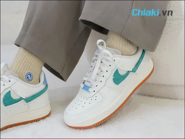 c&aacute;ch check gi&agrave;y nike af1 real