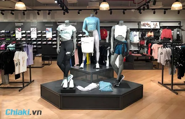 cửa h&agrave;ng gi&agrave;y nike s&agrave;i g&ograve;n centre
