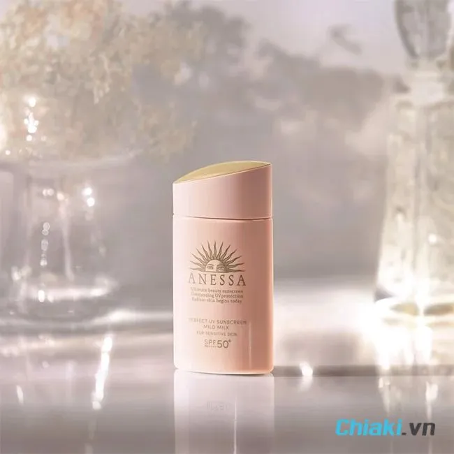 Kem chống nắng Anessa cho da nhạy cảm dầu mụn