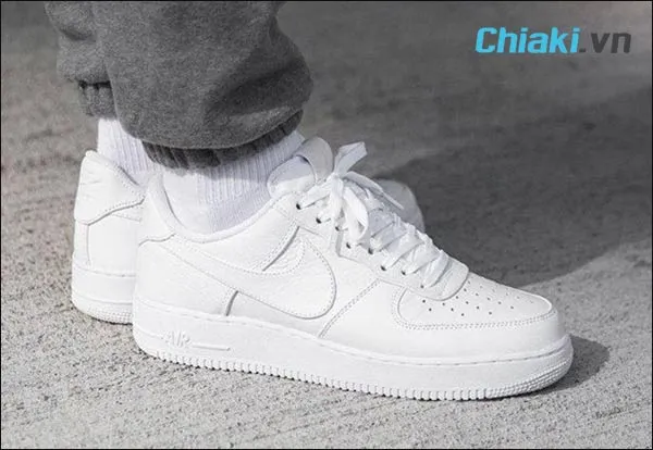 review gi&agrave;y Nike Air Force 1 về kiểu d&aacute;ng