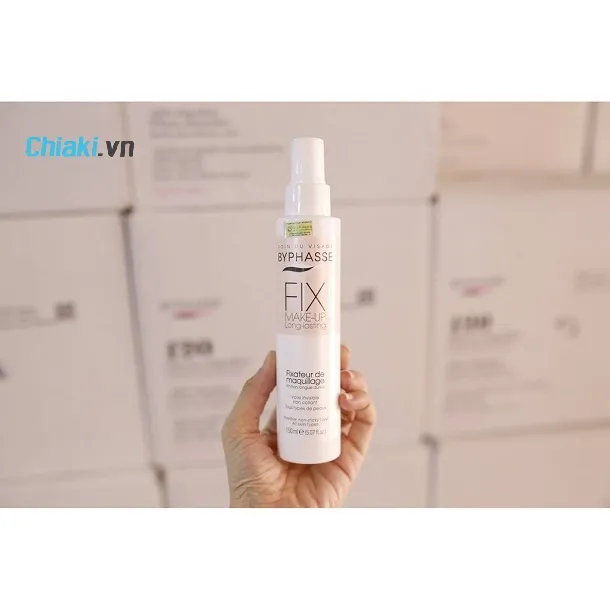 Xịt kho&aacute;ng giữ lớp trang điểm cho da dầu Byphasse Fix Make Up Long Lasting