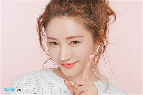 c&aacute;c bước make up c&oacute; kem chống nắng rất quan trọng