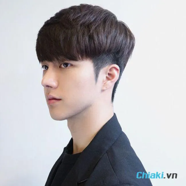 Hinh anh kieu toc Layer nam mat dai