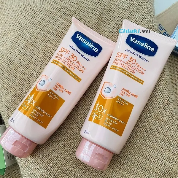 Kem chống nắng Vaseline body Healthy White Sun + Pollution Protection SPF30+