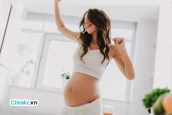 Lợi &iacute;ch khi uống vitamin tổng hợp cho b&agrave; bầu