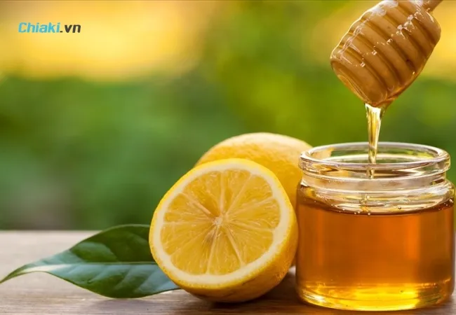 Nước chanh mật ong v&agrave;o buổi s&aacute;ng đốt ch&aacute;y chất b&eacute;o